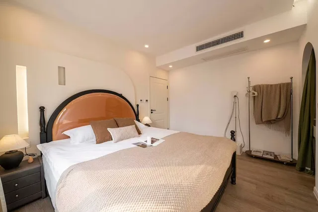شقة إليت بسرير كوين وسريرين مزدوجين، Book and Bed-People's Square 9/10