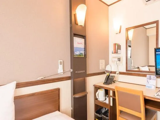 Plus, Premium، Toyoko Inn Otsuka Eki Kita Guchi No.1 1/1