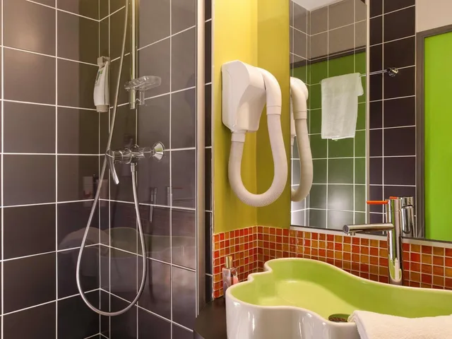 Adjoining، Ibis Styles Lyon Villeurbanne 3/3
