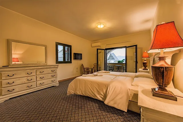 غرفة قياسية بإطلالة على الحديقة، Messina Resort 3/5