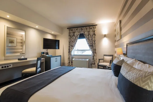 غرفة قياسية بسرير كوين، The Portswood Hotel 1/5
