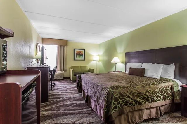 غرفة قياسية بسرير كينج، Best Western Gastonia 5/8