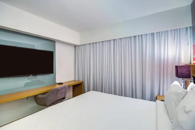 استوديو بسرير كينج، Radisson Red Campinas 1/10