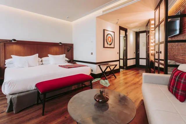 جناح جونيور مفردة بسريرين منفصلين، Only You Hotel Atocha 4/9