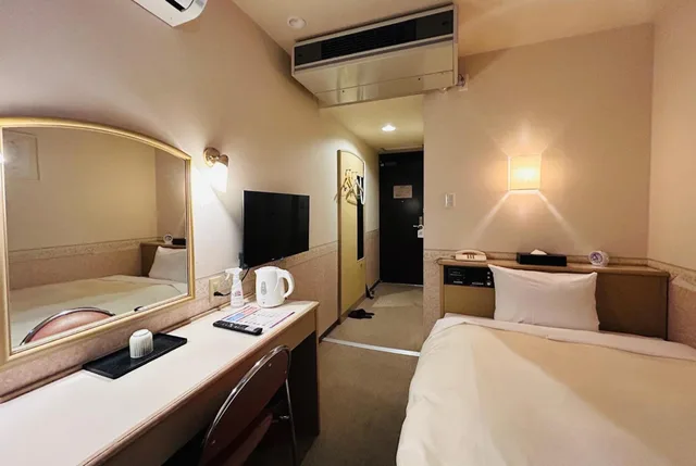 Semi Room, Single, Semi Double Bed, Smoking، Crown Hills Kanazawa 2/2