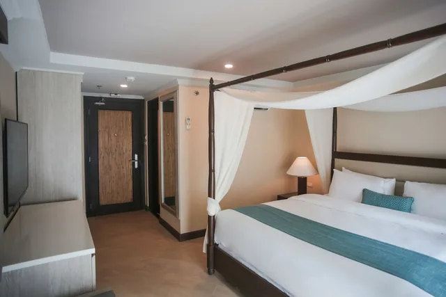 غرفة بريميير بسرير مزدوج وسرير فردي، Boracay Mandarin Island Hotel 2/4