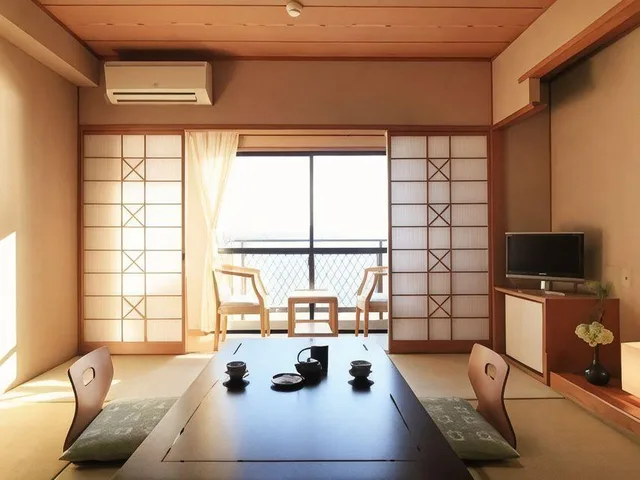 Japanese, Room Assigned on Arrival, Komatsuya Nagisakan 1/2