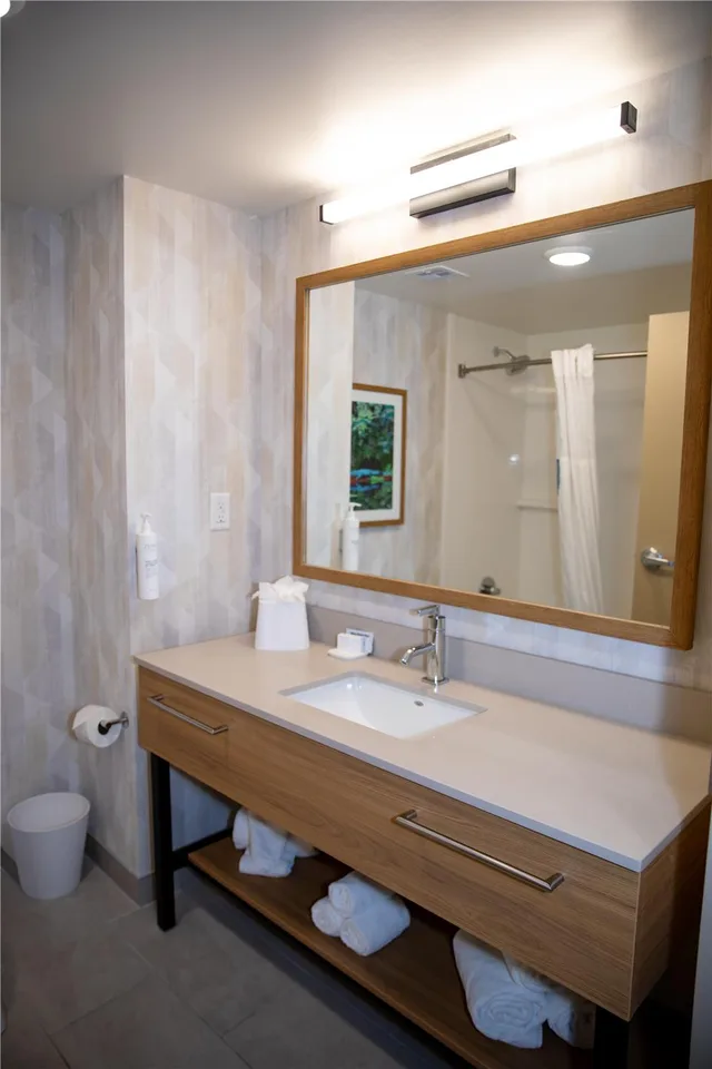 استوديو بريميوم بسريرين كوين، Hampton Inn And Suites Jennings 3/4
