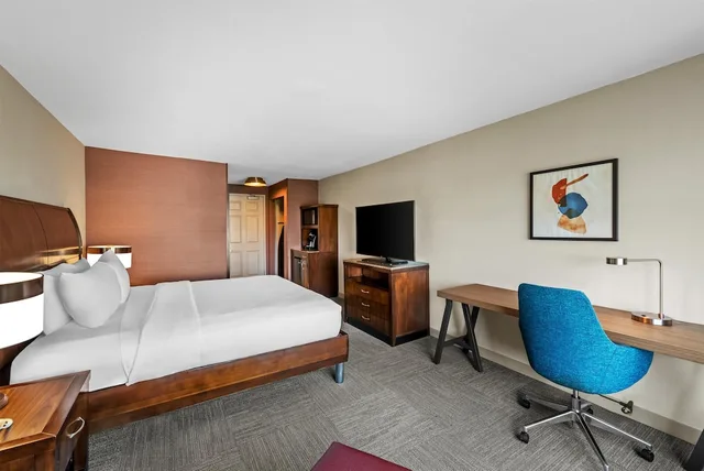 غرفة قياسية بسرير كينج، Hilton Garden Inn Overland Park 5/9