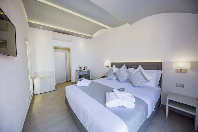 Deluxe, Queen Bed, Ossuna Bay Hotel Boutique 1/4
