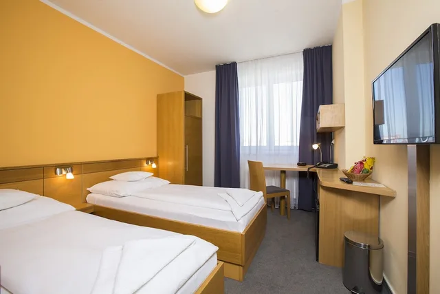 غرفة بزنس بسريرين منفصلين بغرفة نوم واحدة، BEST WESTERN Hotel Trend 3/10