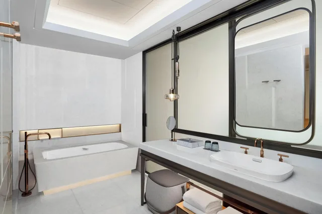 غرفة تنفيذية بسرير كينج، Sheraton Guangzhou Panyu 5/5