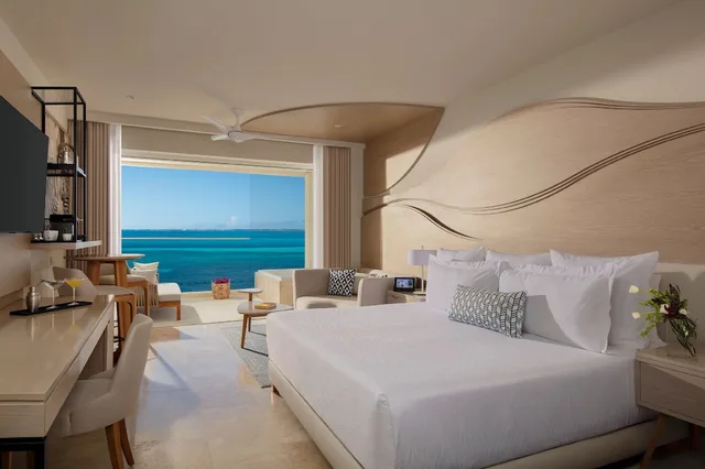 Live Big, Xcelerate, Junior Suite, King Bed, Ocean Front، BREATHLESS CANCUN SOUL RESORT AND SPA 5/7