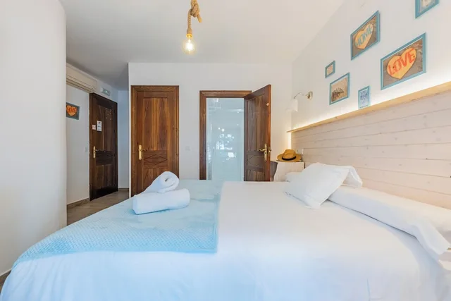 Standard, Queen Bed, El Nogal 2/10