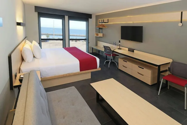 غرفة سوبيريور بسرير كينج مع أريكة، City Express by Marriott La Paz 4/7