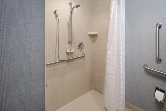 غرفة بسرير كينج لذوي الإعاقة، Hyatt Place Pittsburgh-North Shore 3/3