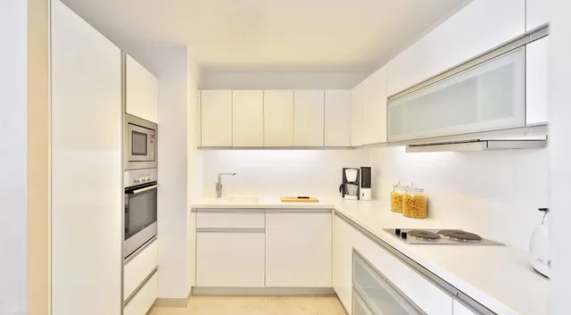 1 Bedroom, Residential, Suite, King Bed, Living Area, Balcony, Kitchenette، Marriott Suites Pune 9/9