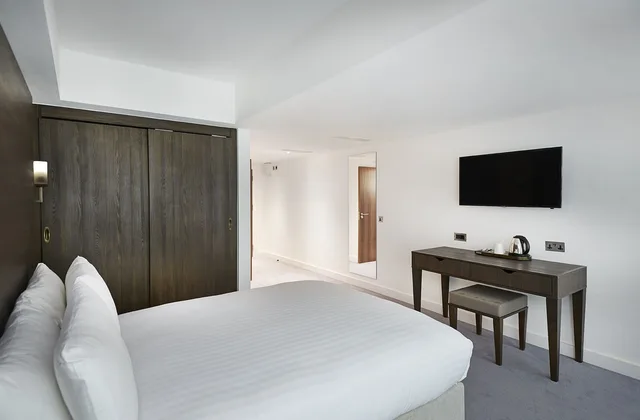 Renovated, Superior, Double Bed، Central Park Hotel 6/10