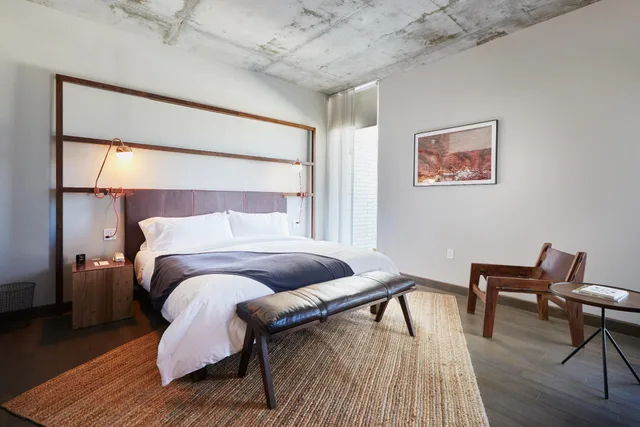 Superior, Suite, Pool Side، South Congress Hotel 1/1