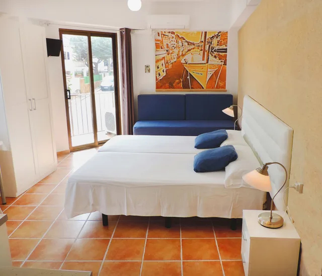 استوديو بسريرين منفصلين مع أريكة بمطبخ، Marblau Hostal 4/6