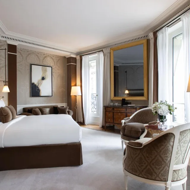 جناح مع أريكة، La Reserve Paris Hotel And Spa 2/2
