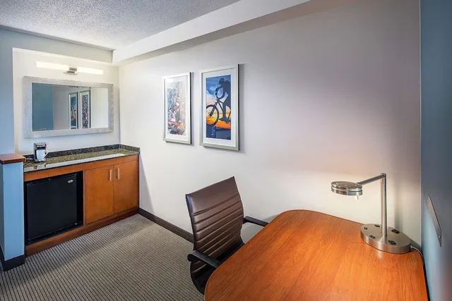 غرفة بسريرين كوين في طابق مرتفع، Hyatt Place Madison Downtown 4/7
