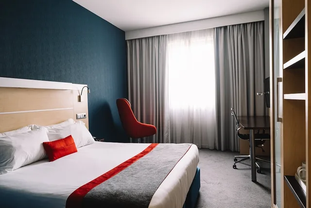 غرفة قياسية بسرير مزدوج، Holiday Inn Express Porto Exponor 2/10