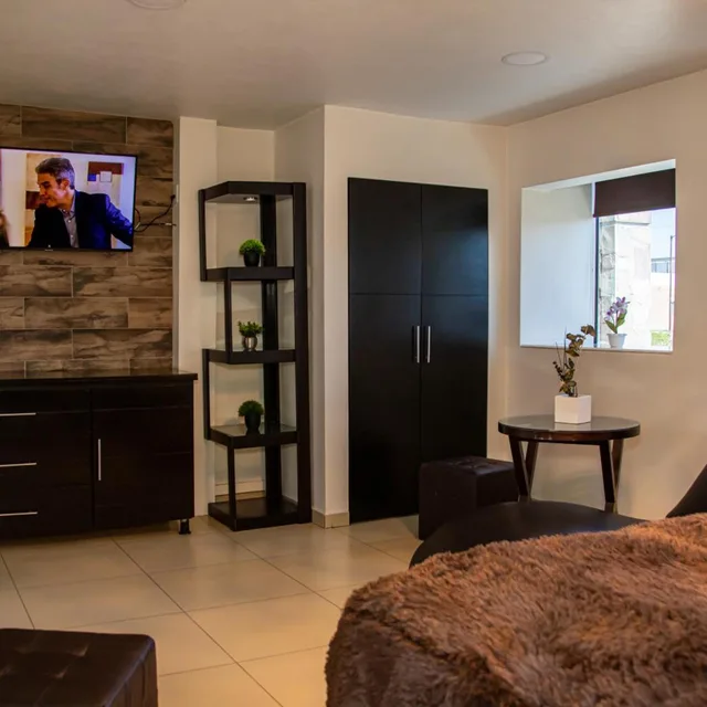جناح بسرير كوين، Hotel Velario 5/10