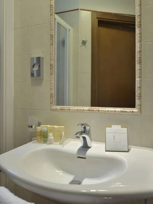 غرفة اقتصادية بسرير مزدوج أو سريرين منفصلين، Hotel Athena Siena 5/5