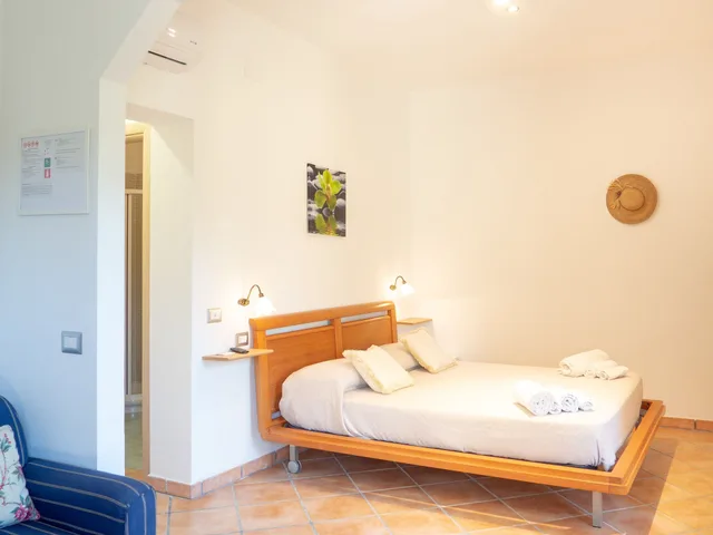 Tower, Family, Studio, Queen Bed, Sofa, Kitchen، B&B Casale Del Borgo 1/2