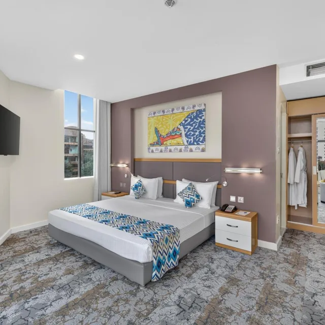 غرفة سوبيريور بسرير كينج بإطلالة على المدينة، PrideInn Azure Hotel Nairobi Westlands 2/10