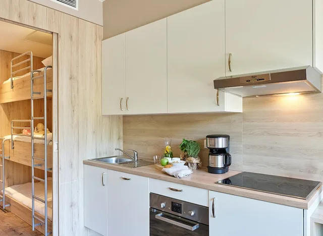 جناح عائلي بسرير مزدوج وسرير بطابقين، Holiday Suites Westende 10/10