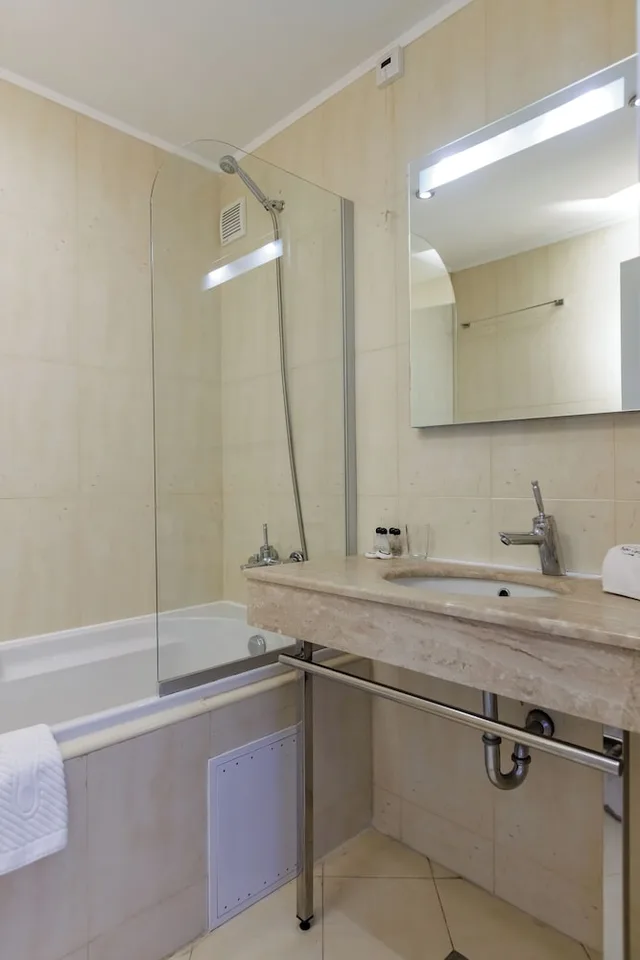 3 Bedrooms, Superior, Suite, 2 Double and Twin Beds, Queen Bed، Saint George Palace 4/4