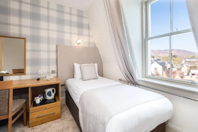 Executive, Single, Double Bed, Fishers Hotel 7/10