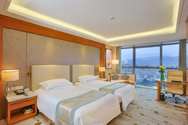 غرفة بسريرين منفصلين بإطلالة على النهر، Yiwu Shangcheng Hotel 1/2