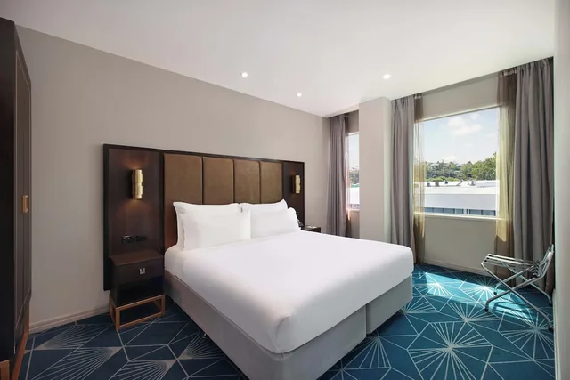 1 Bedroom, Swiss Super, Suite, Queen Bed، Swiss-Belhotel Napier 1/5