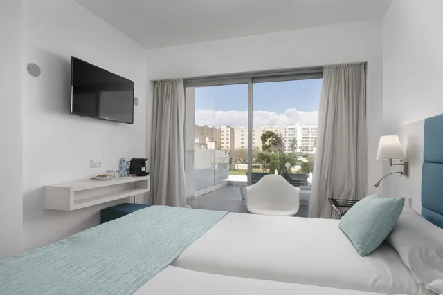 Superior, Single, Double Bed, Terrace, Hotel Alua Leo 3/5