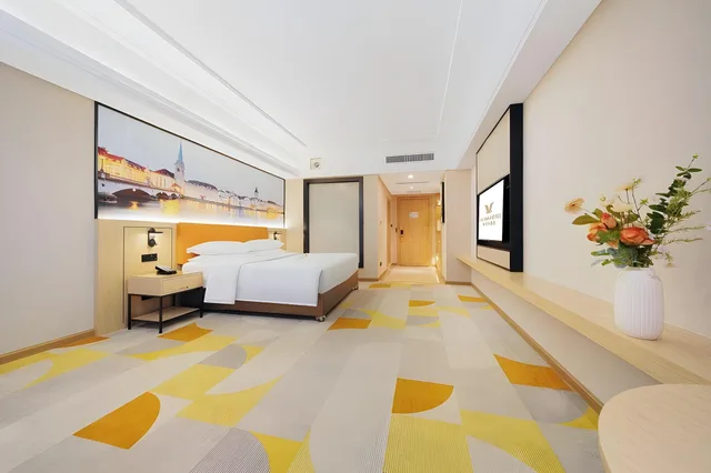 Deluxe, Queen Bed, Vienna Hotel (Guangzhou Panyu Qiaonan Aoyuan Square) 1/1