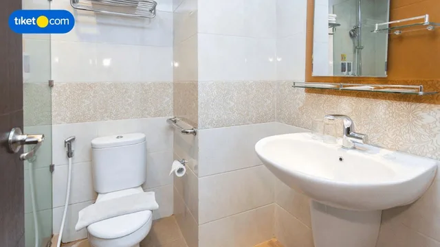 غرفة ديلوكس بسرير مزدوج أو سريرين منفصلين، Same Hotel Malang 3/4