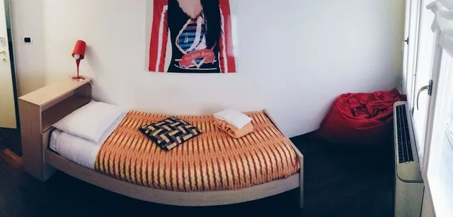 غرفة كومفورت بإطلالة على المدينة بغرفة نوم واحدة مفردة بسرير فردي بحمام مشترك، Il Castello Hostel Boutique 2/3