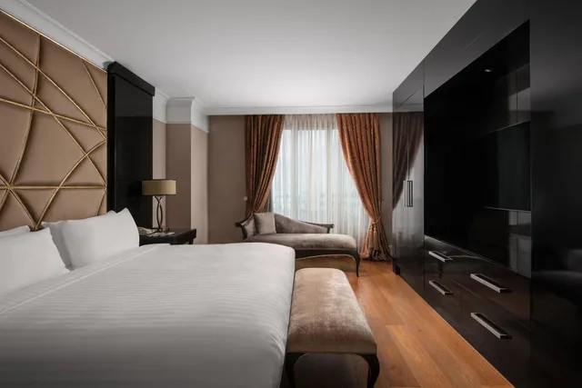 Suite, King Bed, Sea View, Club Floor، Istanbul Marriott Hotel Pendik 1/6