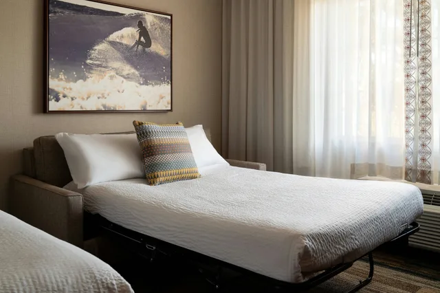 جناح، Courtyard Santa Barbara Goleta 1/3