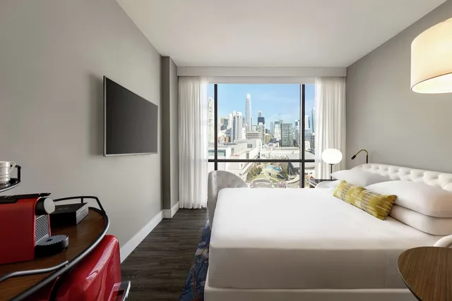 غرفة بسرير كينج بإطلالة على المعالم، Canopy by Hilton San Francisco SoMa 2/5