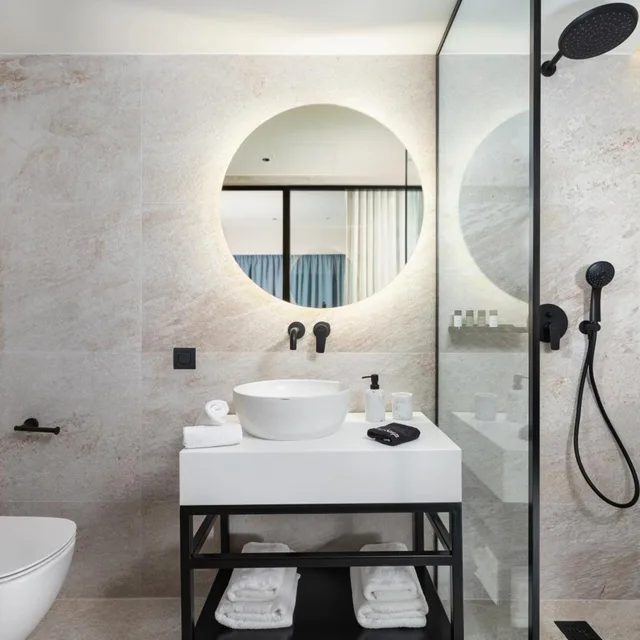 غرفة بريميوم بشرفة مع أريكة، The Residence Aiolou Suites & SPA 4/4