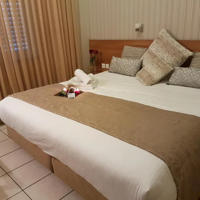 غرفة بسرير مزدوج أو سريرين منفصلين، Ideal Hotel 1/10