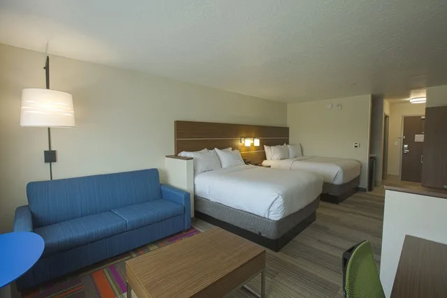 غرفة قياسية بسريرين كوين، Holiday Inn Express Suites Boise Airport 2/5