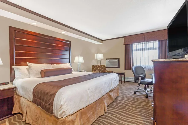 غرفة بسرير كوين، Super 8 By Wyndham Wetaskiwin 1/10
