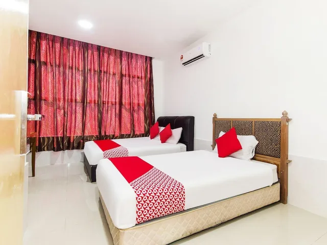 جناح سوبيريور، Super OYO 414 Adiff Palace Hotel 2/3