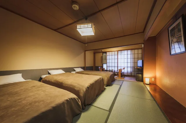 Club, Twin Beds, Takamiya Hotel Jurin 2/2