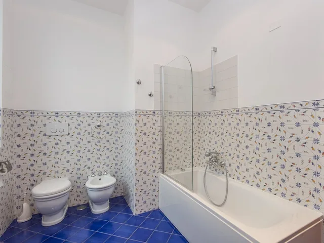 3 Bedrooms, City, Apartment, 4 Beds, 2 Bathrooms, Sofa, RSH Vatican Luxury View 5/6